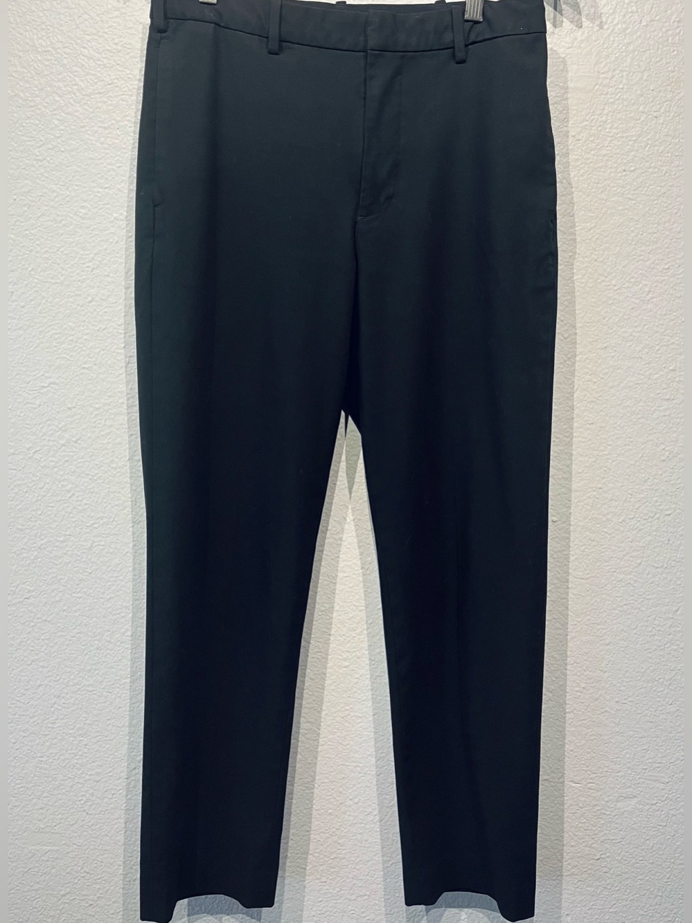 Uniqlo Elastic Waist Black Dress Pants - Size S (Men’s)